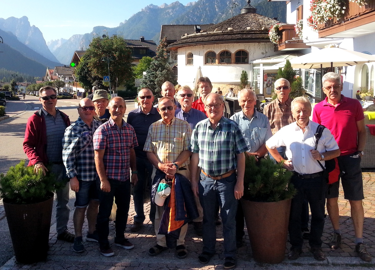 Jedermänner auf Gipfeltour